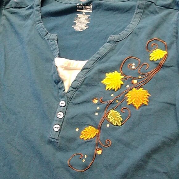 Basic Editions Women's 2XL Cotton Leaves & Acorns on vines Long Sleeve Top - Picture 2 of 6